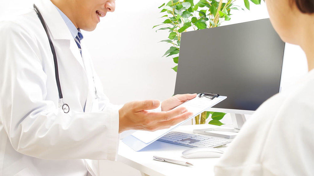 書類準備から医師への依頼まで一緒に進めます